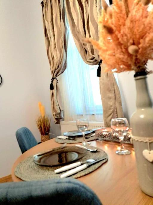 Sofia'S Home Comfy Studio In The Old Town Braşov Eksteriør billede